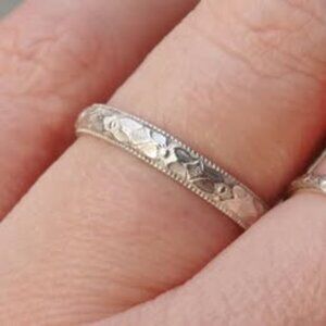 Floral Patterned Sterling Silver Stackable Ring, size 8